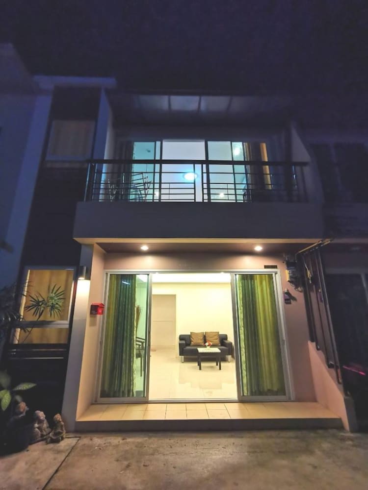 Pon House view 2