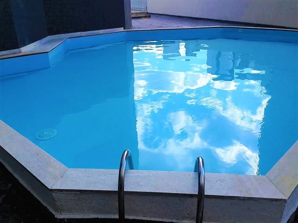 B.Living view 5
