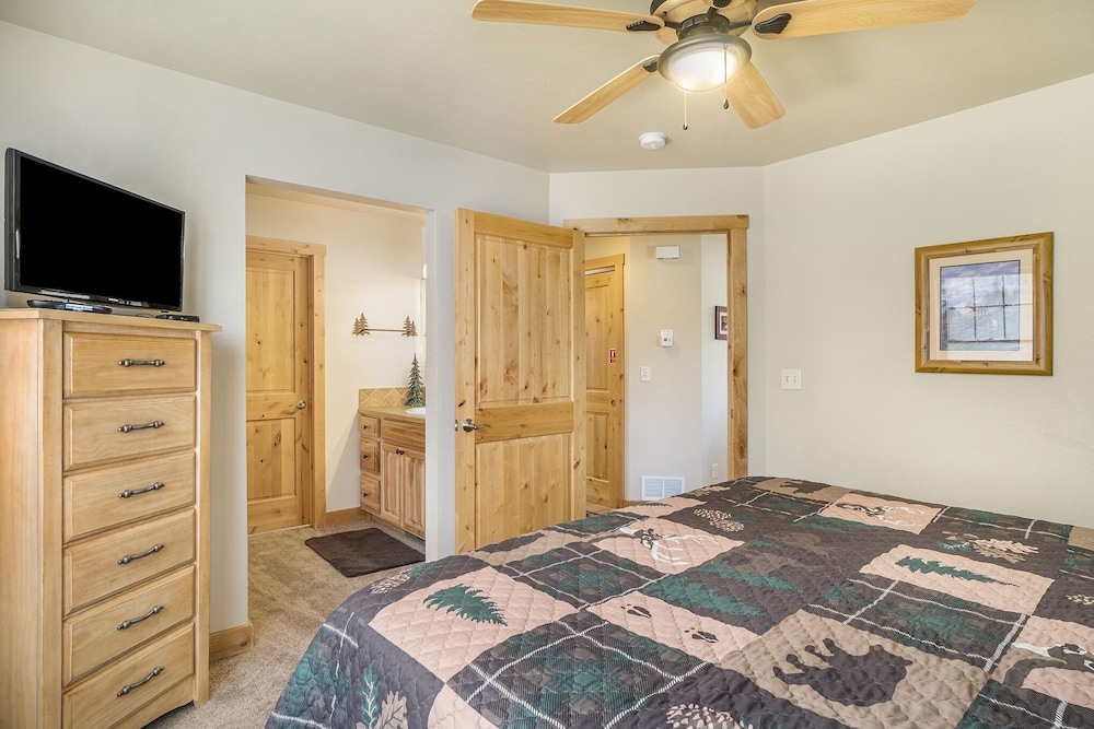 Cozy Solitude Cabins - Estes Park CO