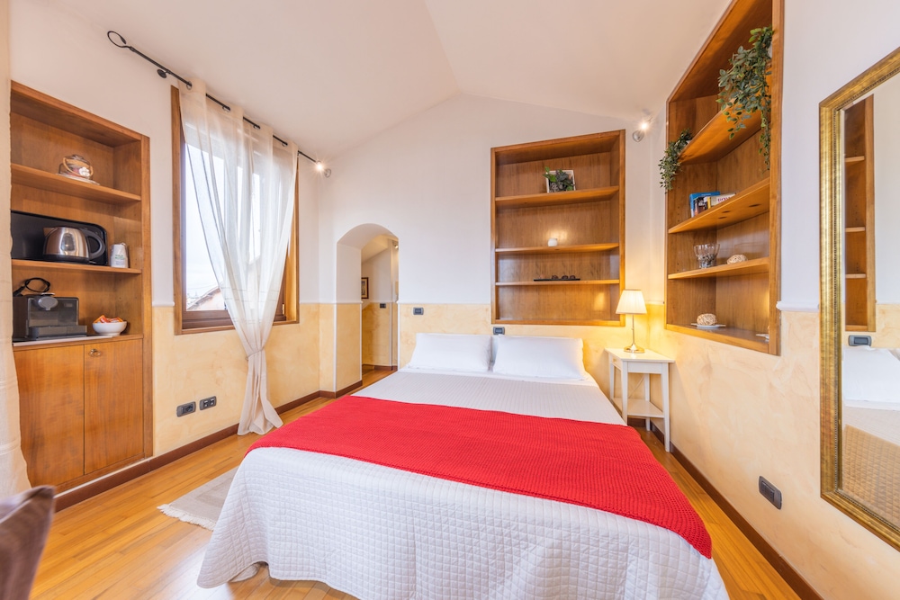Panoramic View Studio in Rome