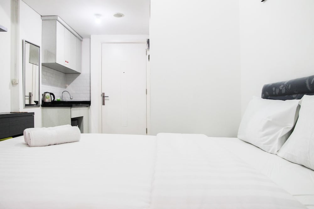 Comfortable Studio Room Poris 88 Apartment Near Bale Kota Mall, Tangerang - 13