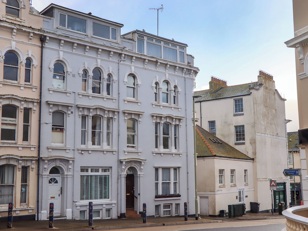 Flat 2