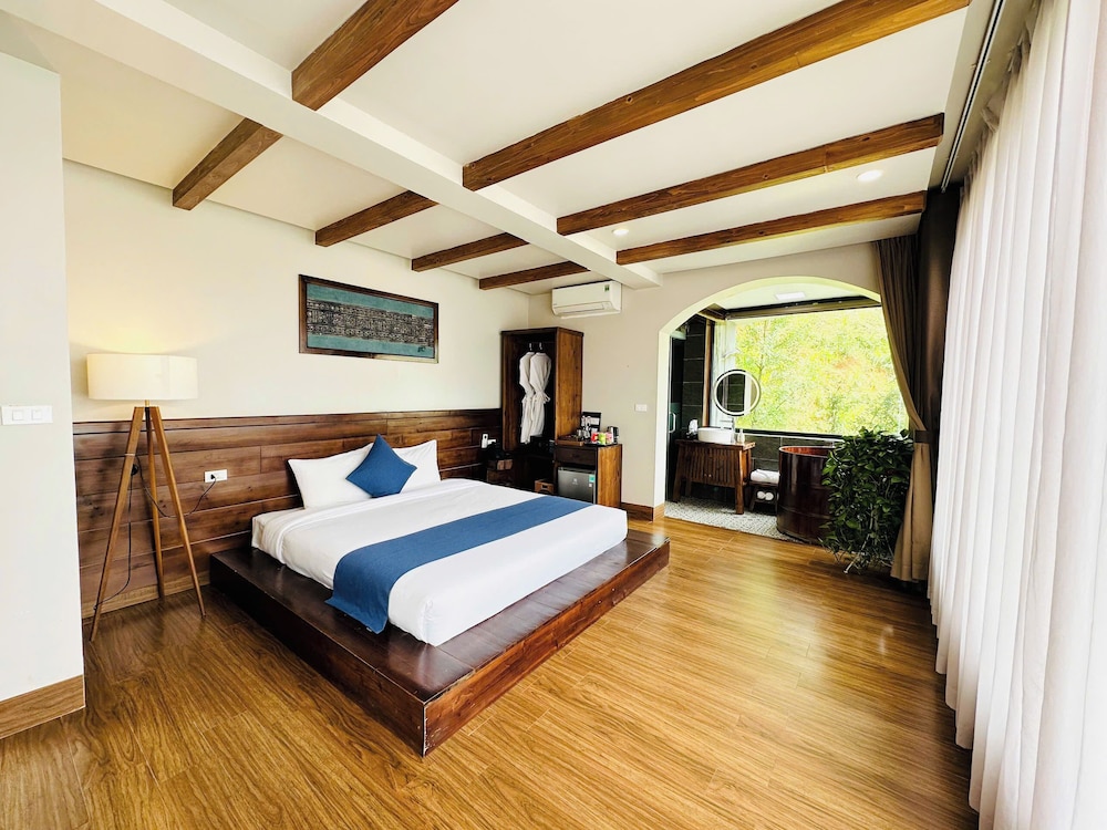SAPA PINE HILL ECOLODGE
