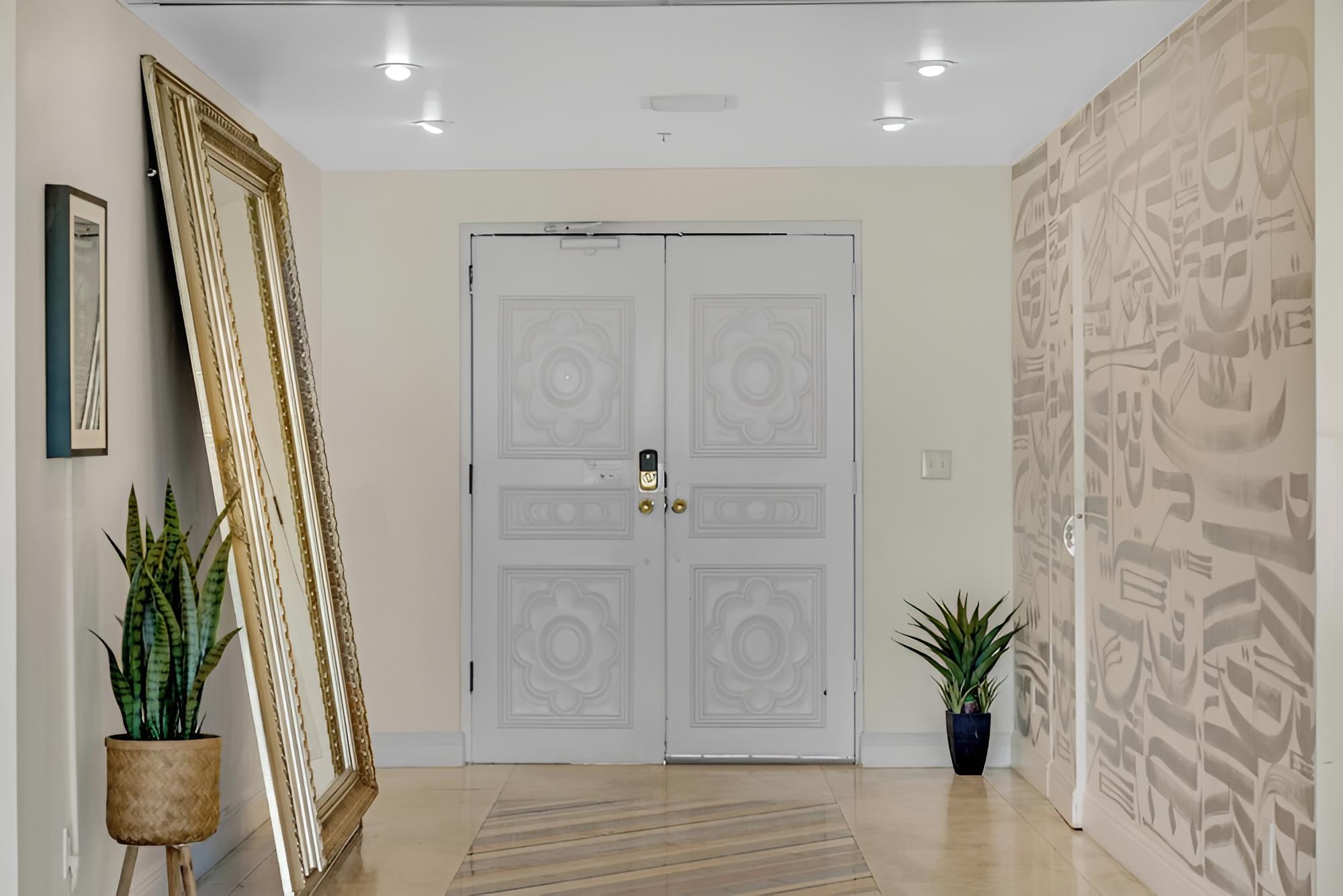 Roami at Biscayne Penthouse