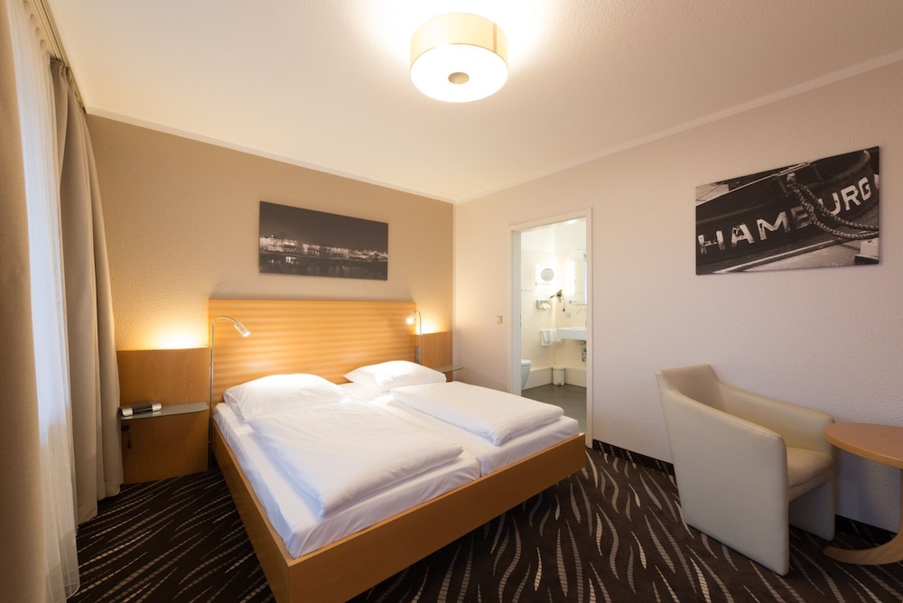 Hamburg Vacations - Heikotel Hotel Windsor - Property Image 57