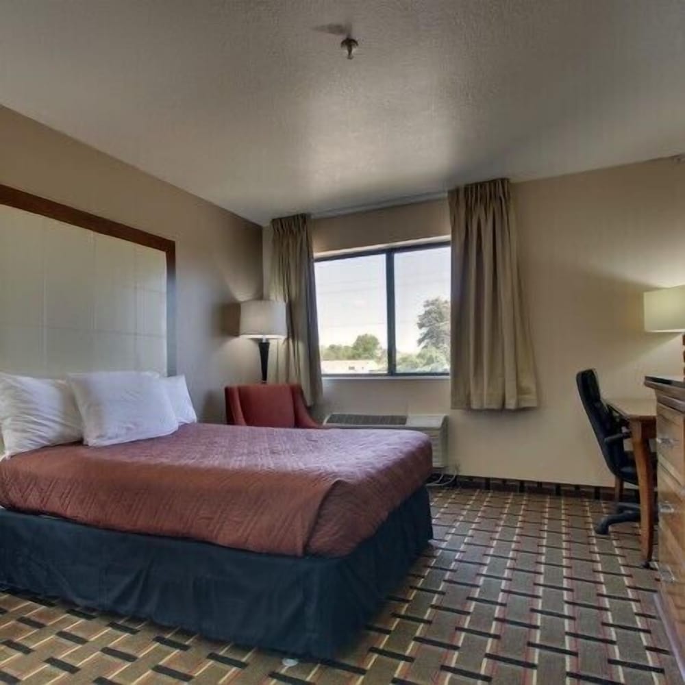Heritage Grand Inn