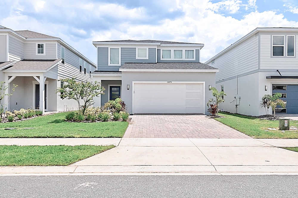 15975 Brand New 5BR Family House With Private Pool