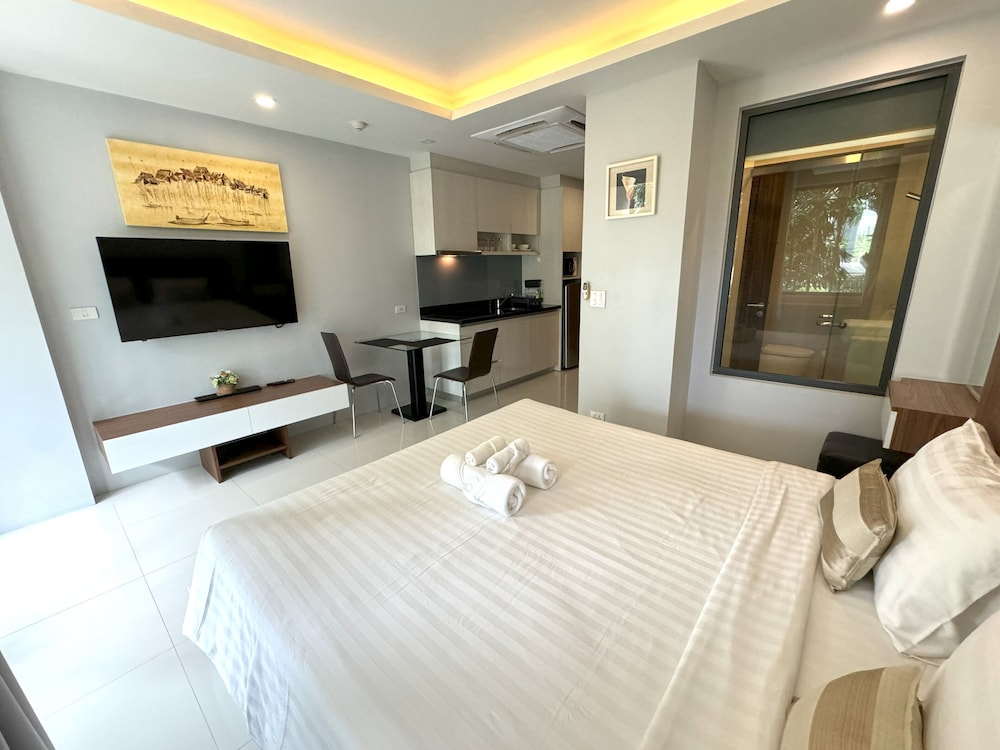 Studio with washer and WiFi in Rawai view 2