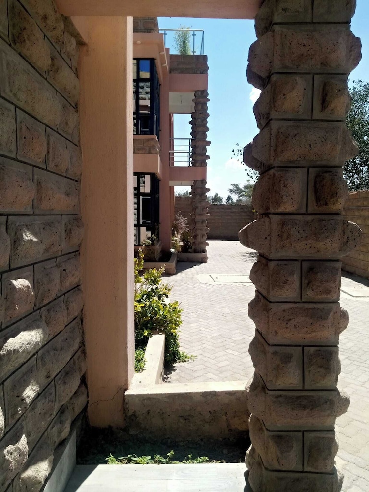 Lux Suites Samora Villas Athiriver