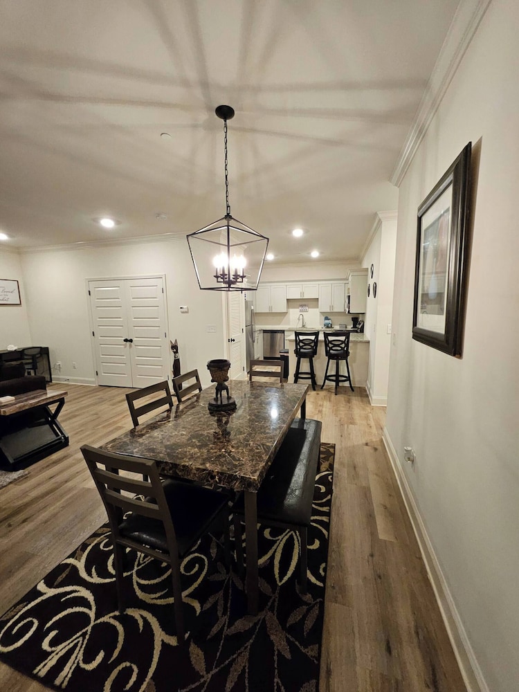 Madison Cozy House for Comfort and Relaxation