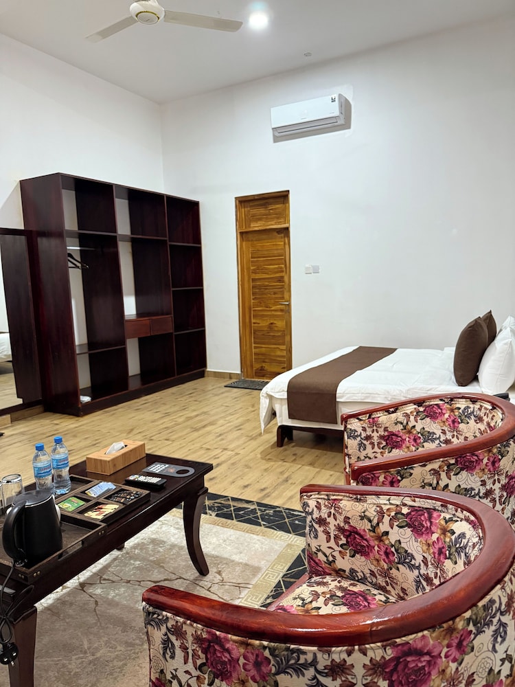Ayasophia Wildlife Villa