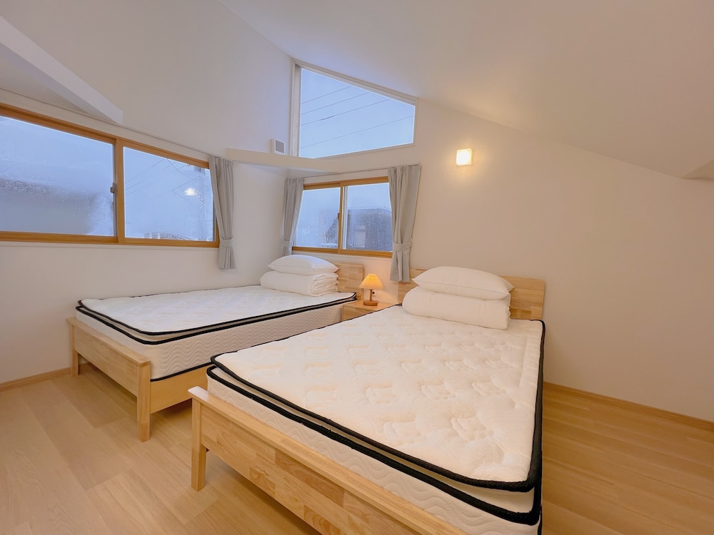 Snowball Hostel