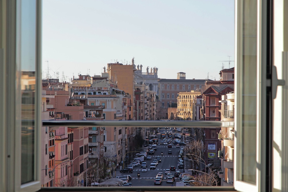 Domus Augustea San Giovanni Sunset Suites