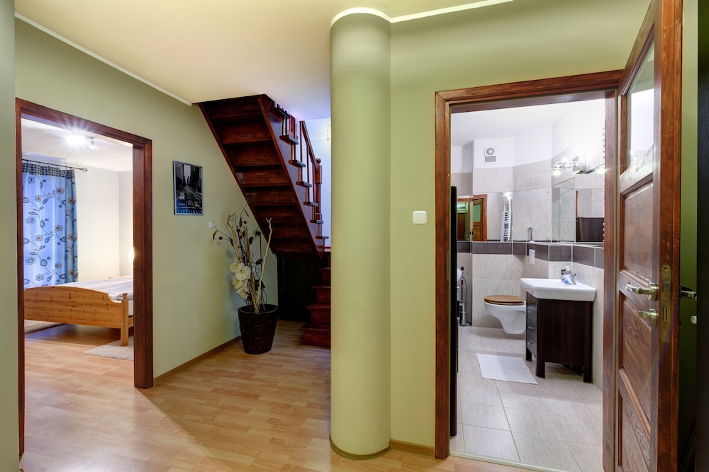 Apartments Happy Hours