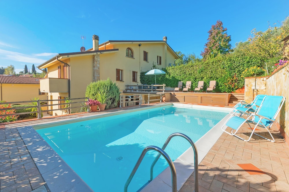 Comfortable House With Pool&lovely View