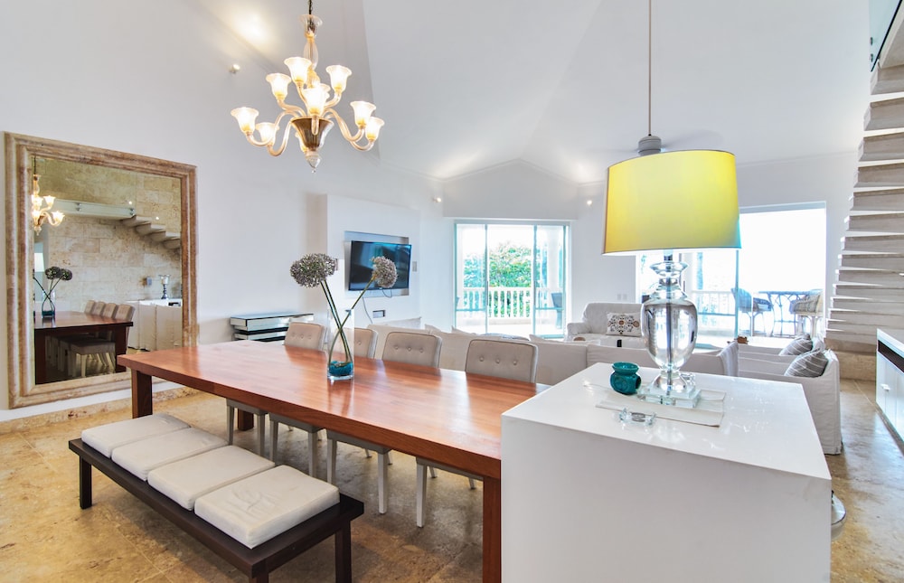Luxury Penthouse Hispaniola Beach