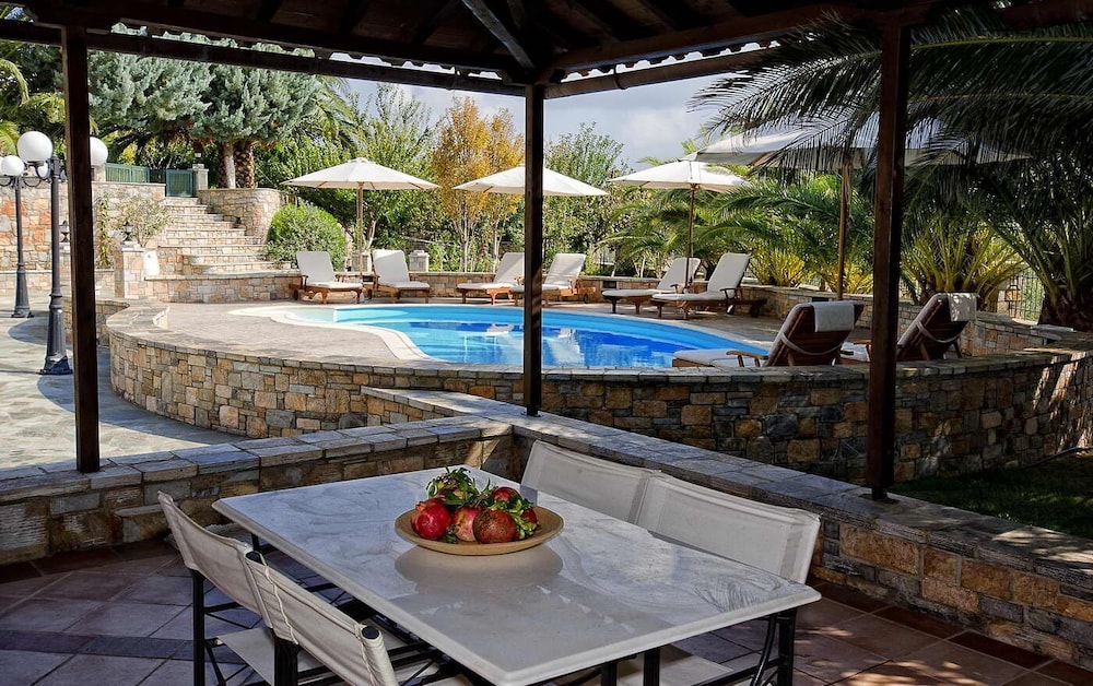 Vatellis Villas