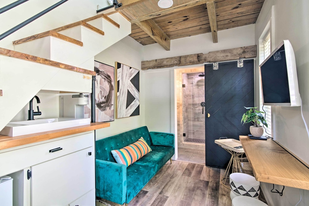 Modern Starkville Tiny Home Near Dining  MSU - Property Image 16