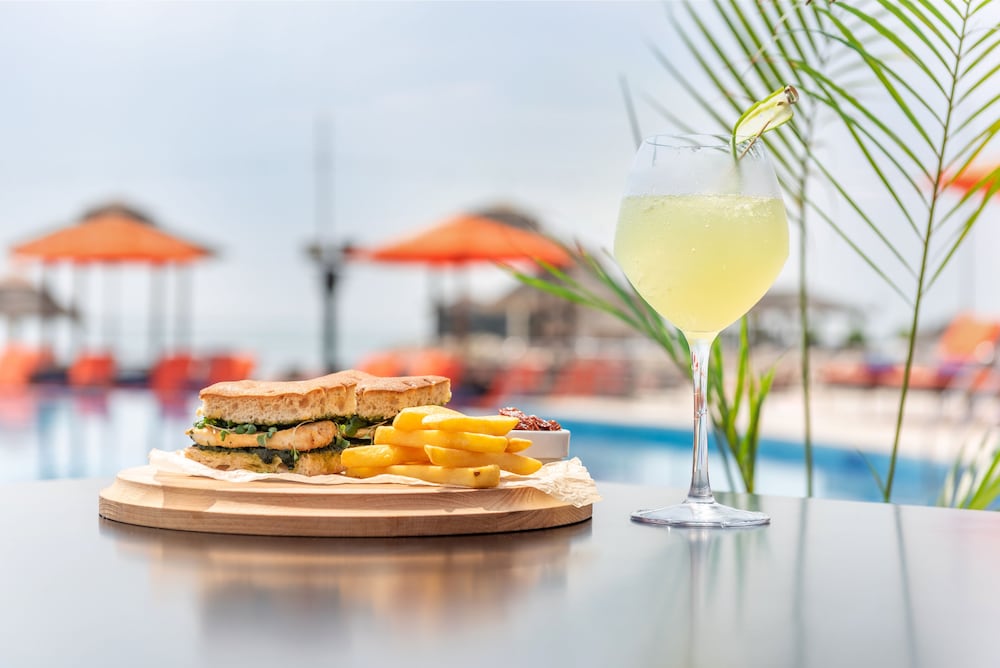 Al Maya Island & Resort