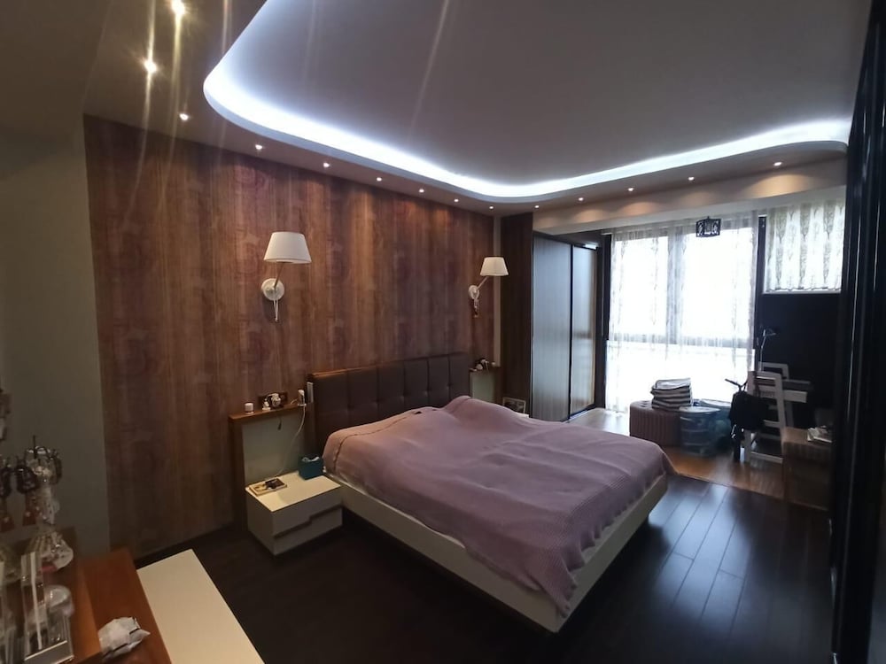 Apartment with beautiful city view