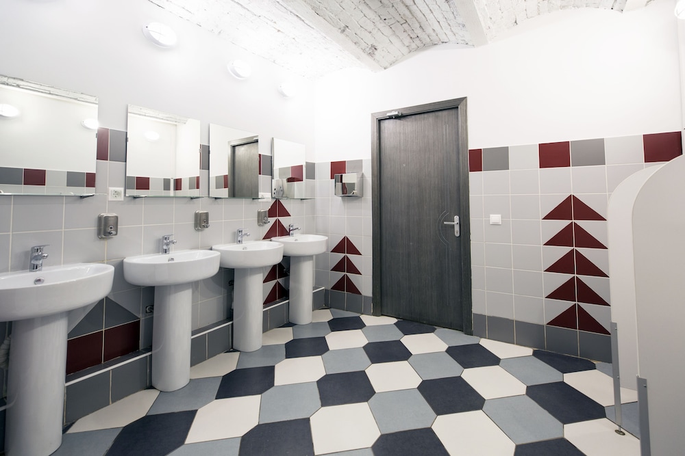 Makarov Hostel