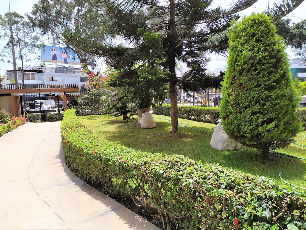 Eral Apartments Country Club view 3