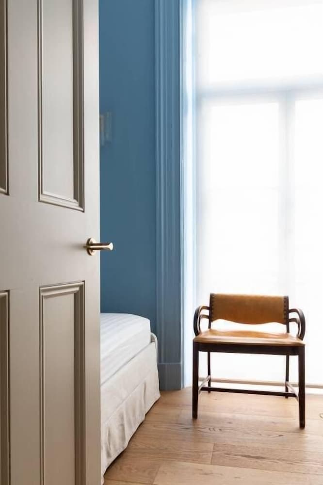 Spring Gardens by Onefinestay