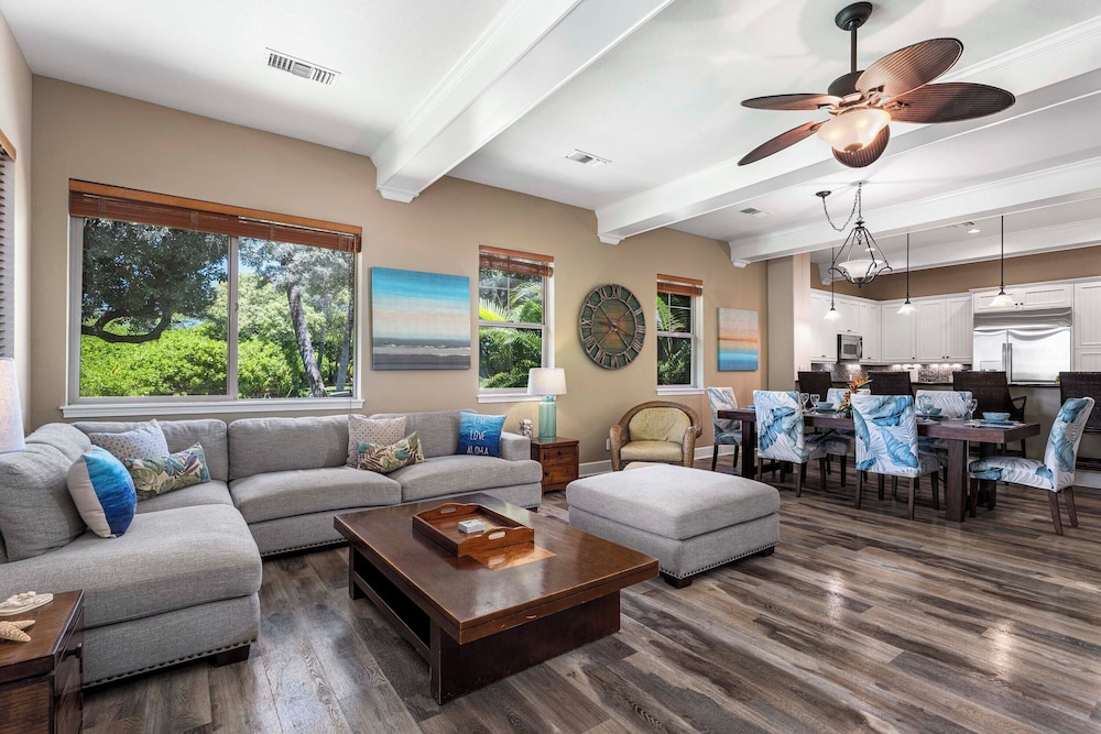 Beautiful Townhome - Great Location & Amenities - Vrkcv