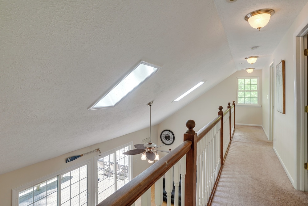 Waterfront Lake Anna Home w/ Dock & Beach Access!