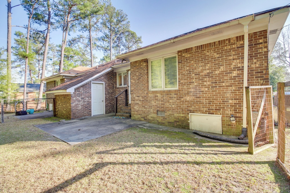Easy Access to I-77 & I-20: Columbia Duplex!