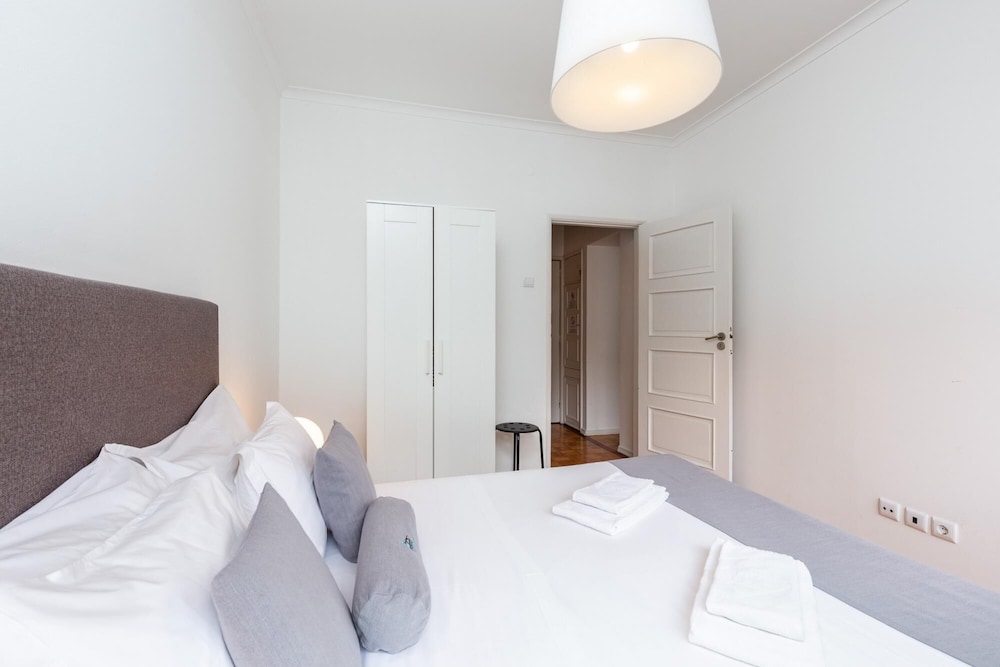 Feel Porto Stylish Flat IV view 4