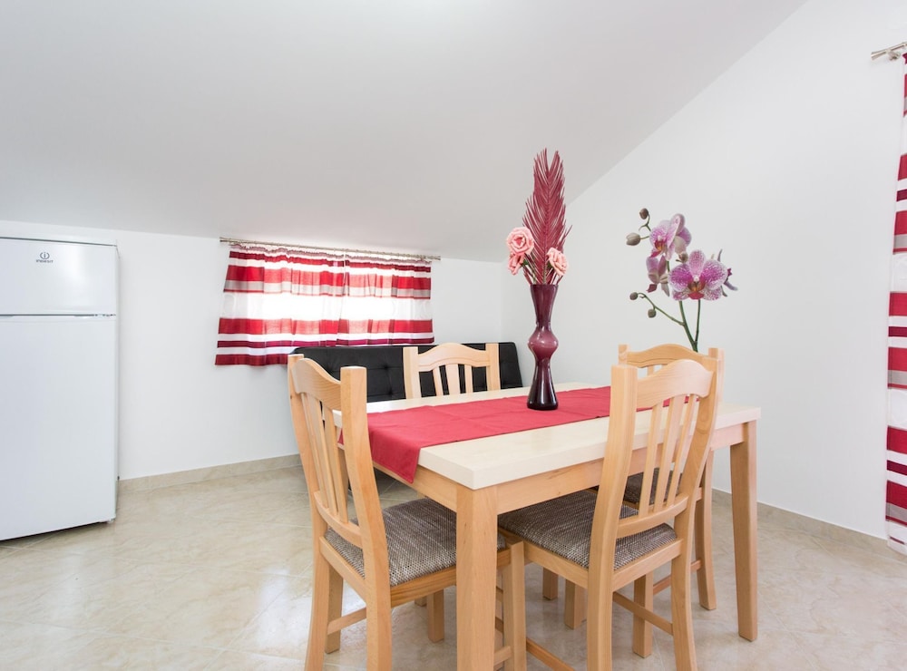 Scenic Elegant Apartments Krk With Balcony and Pool