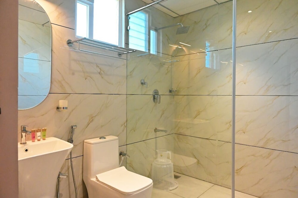 Hotel S S International