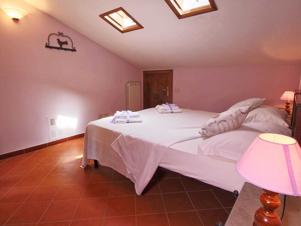 Apartment in Tuscany Near Lake Trasimeno view 2