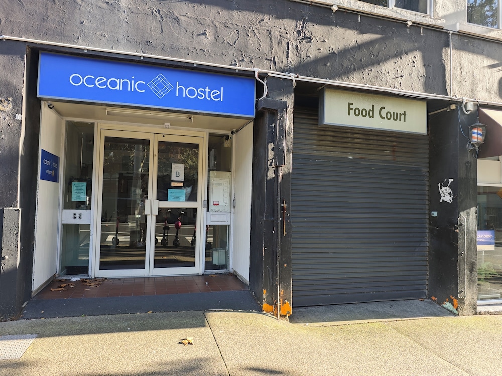 Oceanic Hostel