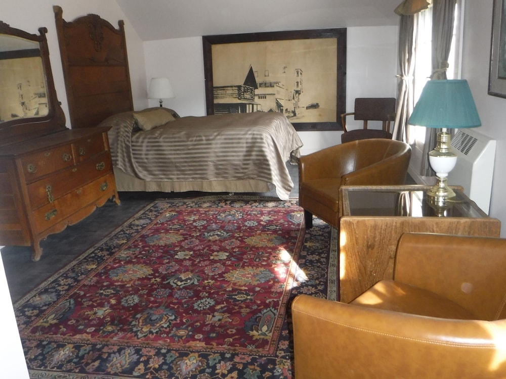 Likely Lodge
