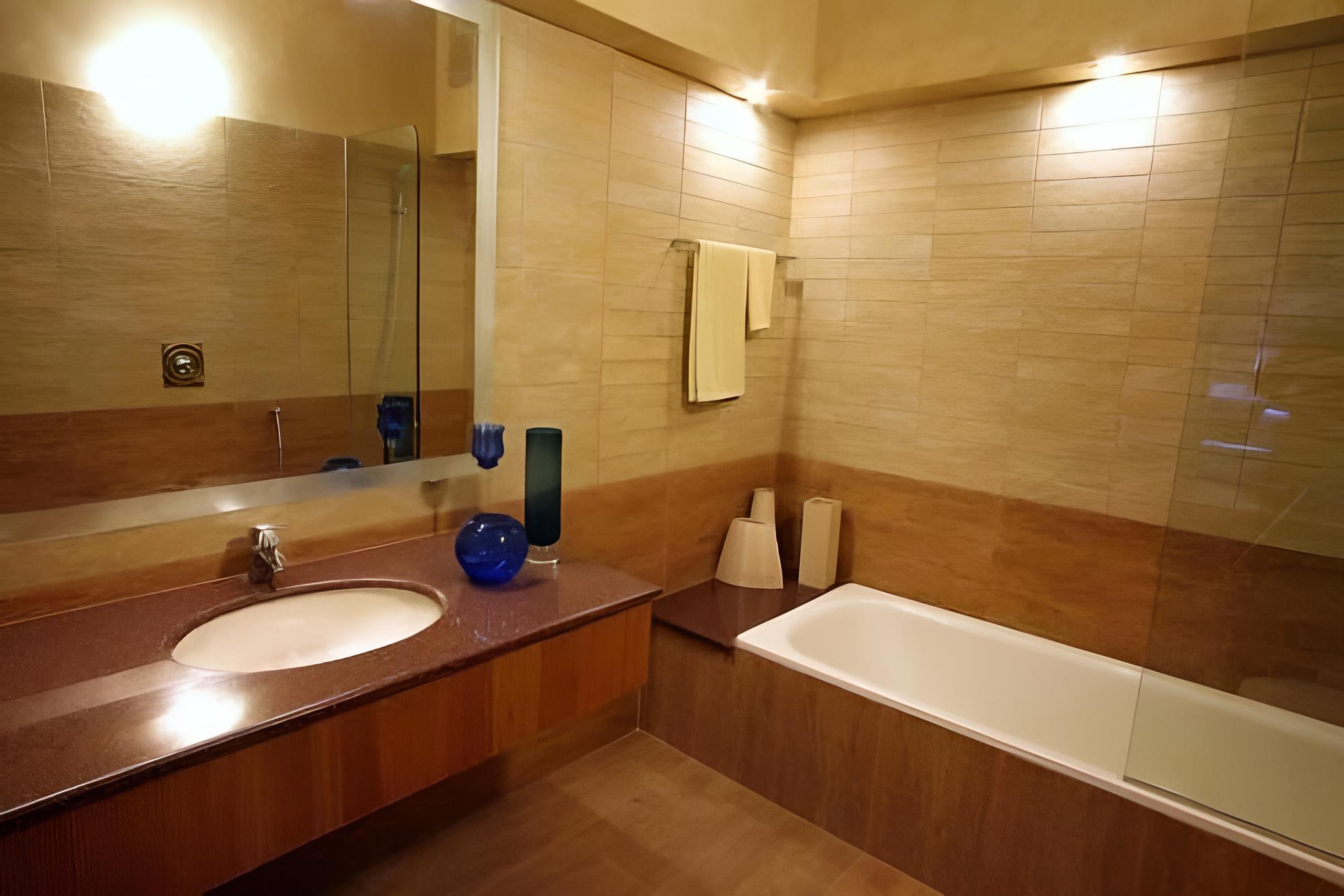Maisonette Hotel & Resort - Lahore