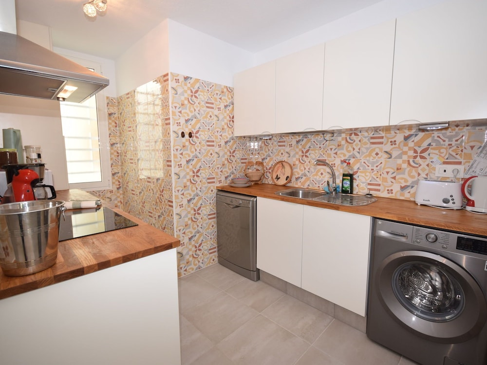Comfortable Apartment Near the Beach of Los Cristianos