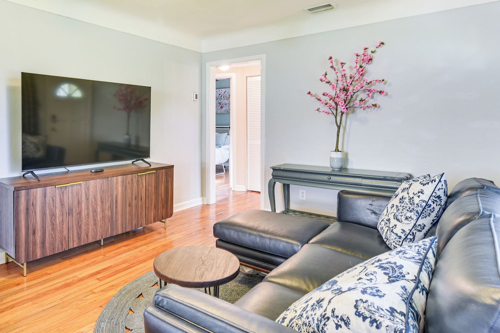 St Pete Home for Retreat & Corporate Travelers