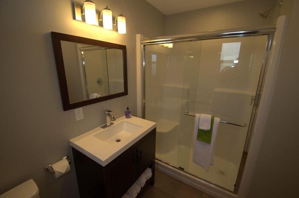 First Avenue Executive Suites