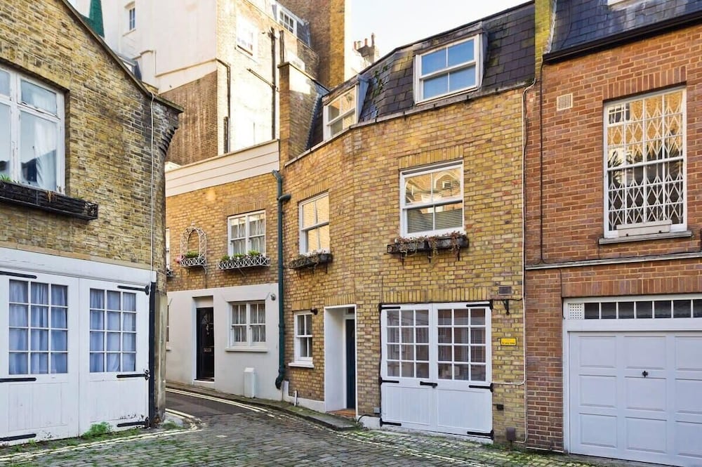 2 Bedroom Mews House, Marble Arch