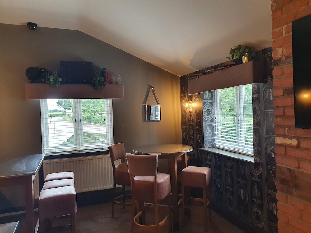 Sutton Coldfield Vacations - Cuttle Bridge Inn Hotel - Property Image 6