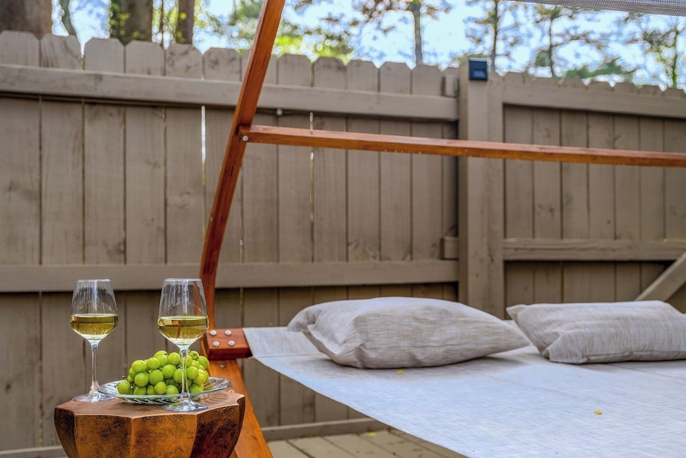 ATL Patio Paradise Pool Hottub Theater Gmrm B-ball