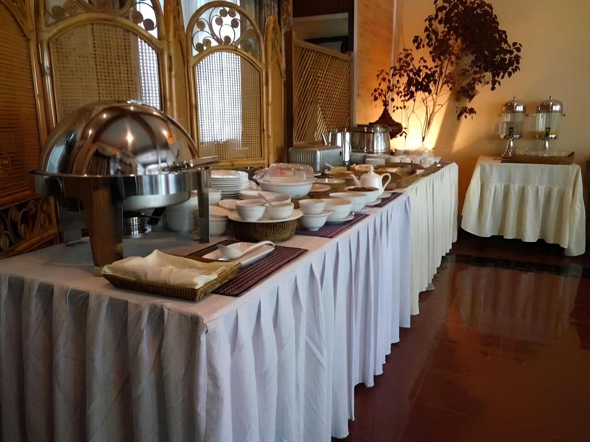 Kyi Tin Hotel