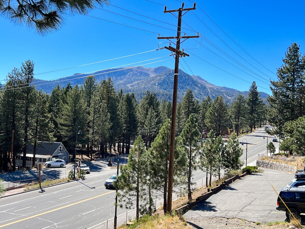Gray Eagle Retreat view 5