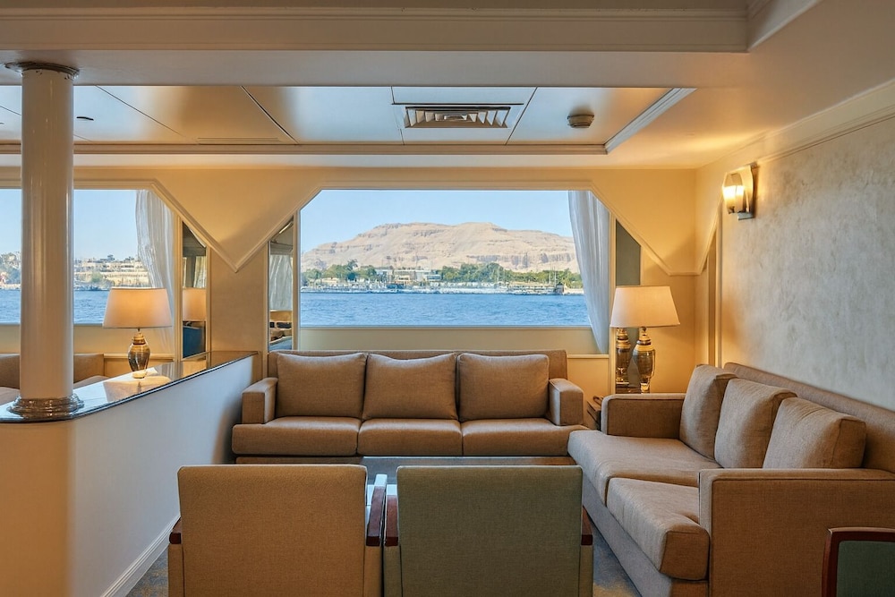 Nile Cruise Royal Queen 1 every Friday from Aswan 3 nights and every Monday from Luxor 4 nights