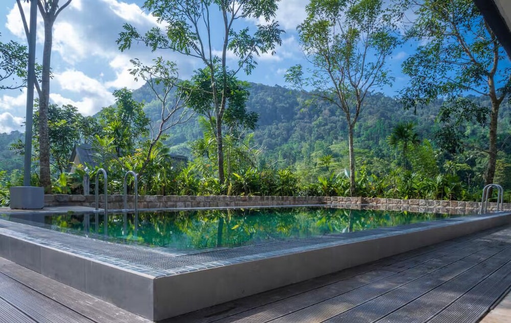 Rain Drops Wellness Villa Sinharaja