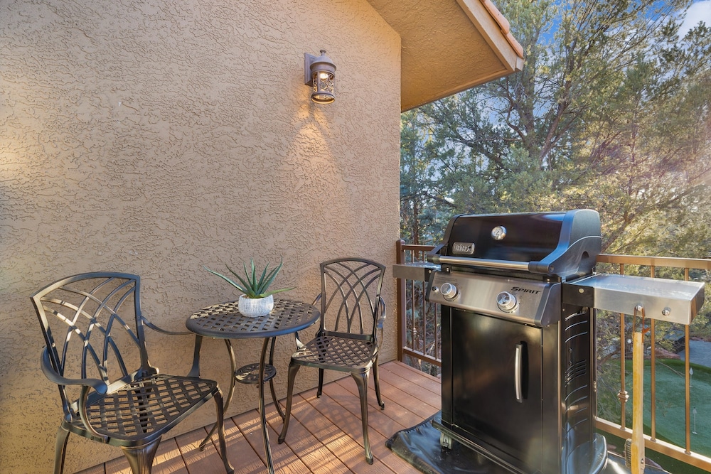 Mammoth Rock Retreat-villa Amazing Views-sleeps 4