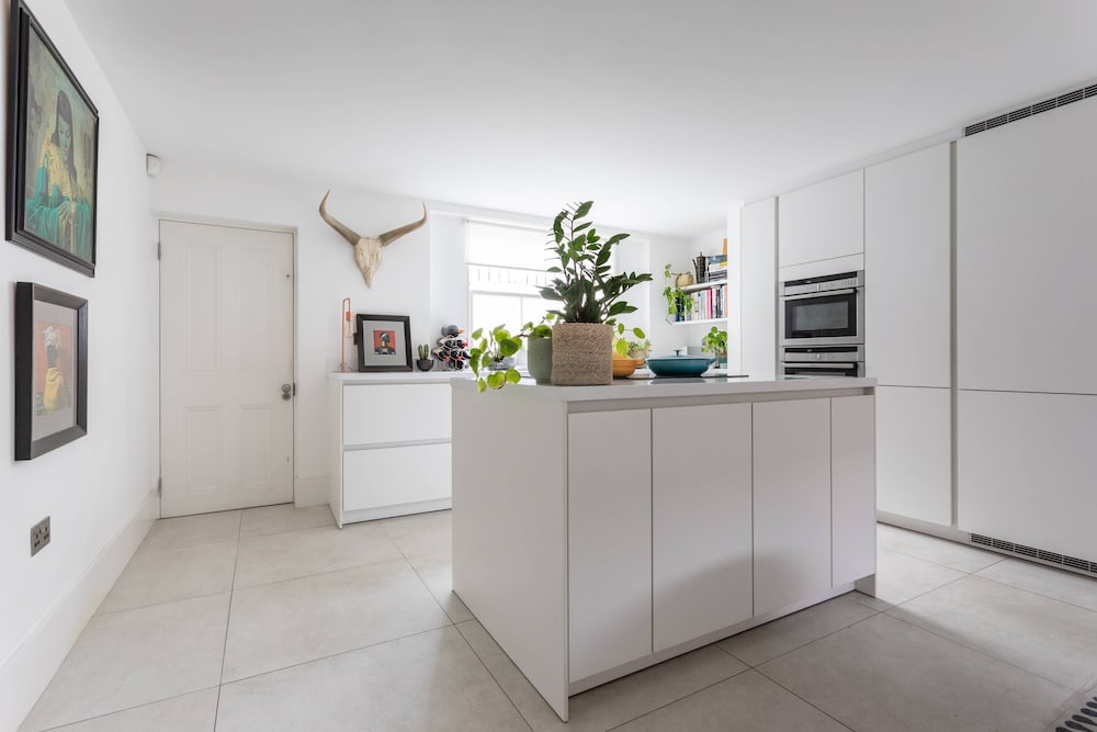 Gladstone Street by Onefinestay