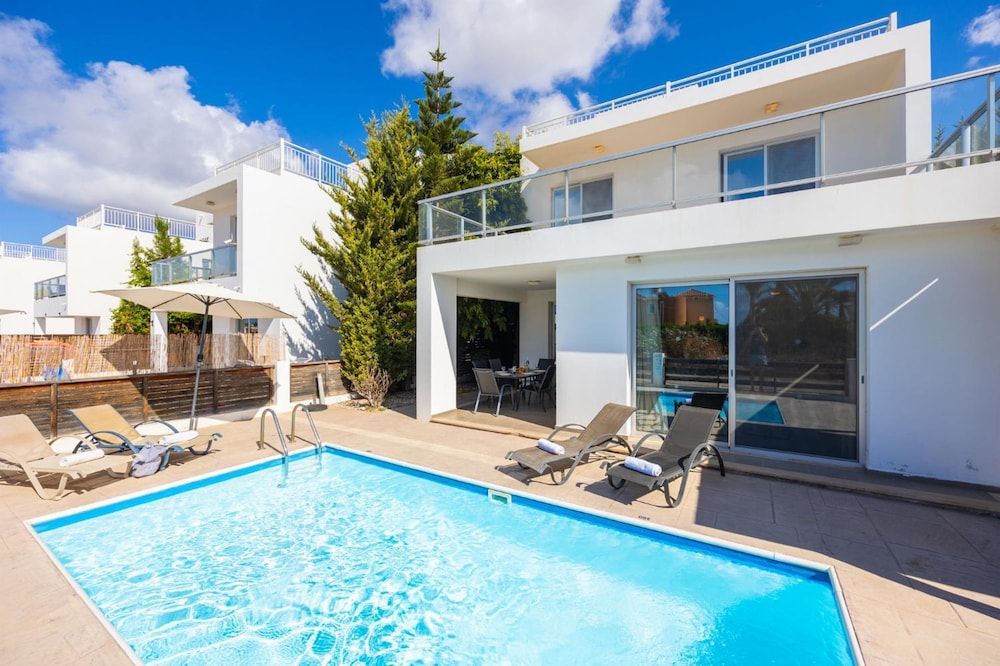 Villa Coral Bay 4 in Peyia